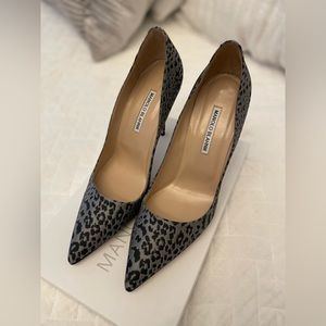 Manolo Blahnik Pumps - New - Fantastic Condition
